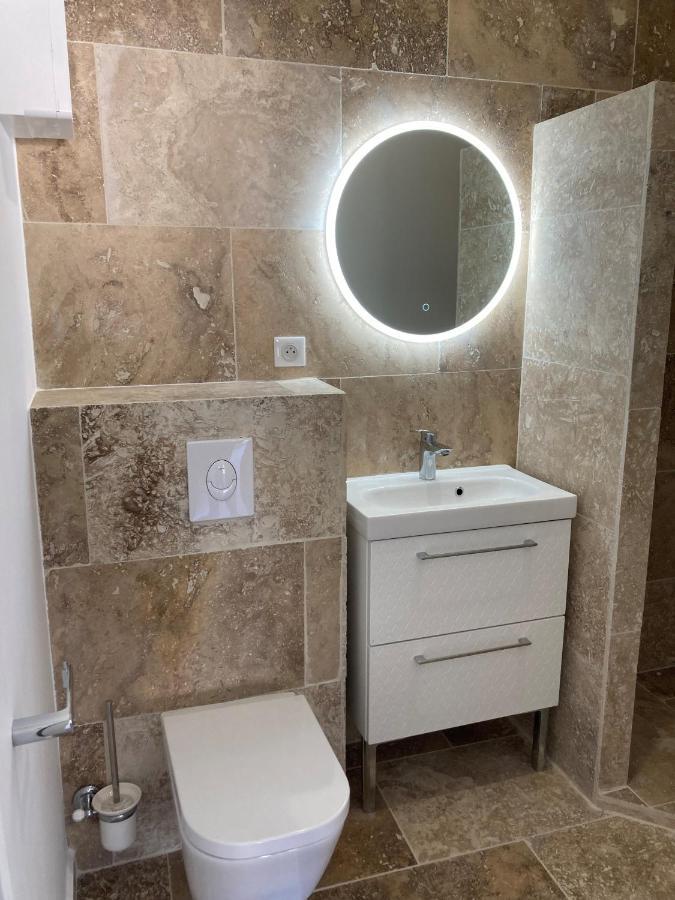 Charmant Studio Dans Villa - Parking - Jardin La Seyne-sur-Mer Εξωτερικό φωτογραφία